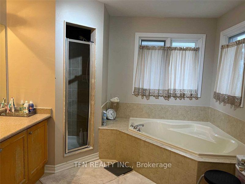 Photo 16 of 1047 Mcclenahan Crescent, Milton, Clarke — HOMEH