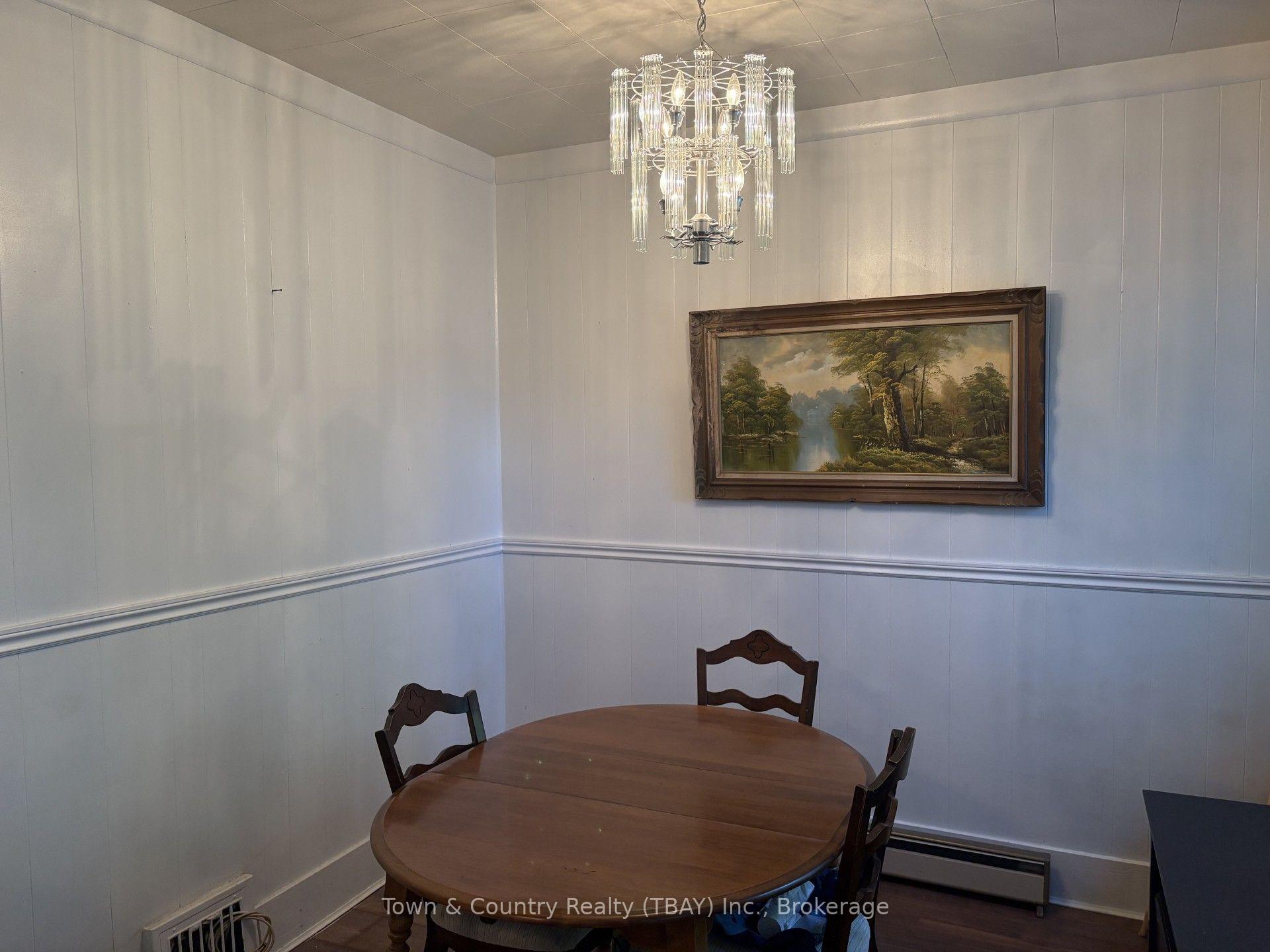 Photo 4 of 509 May Street N, Thunder Bay, McKeller Park — HOMEH