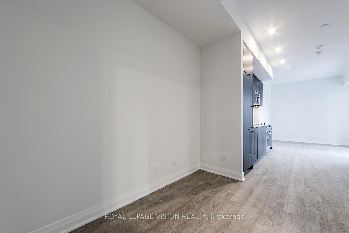 Photo 7 of Unit 301, 280 Howland Avenue, Toronto, The Annex — HOMEH