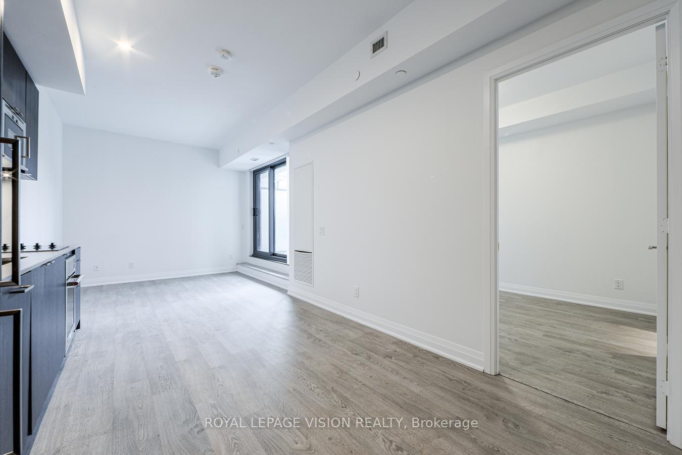 Photo 9 of Unit 301, 280 Howland Avenue, Toronto, The Annex — HOMEH
