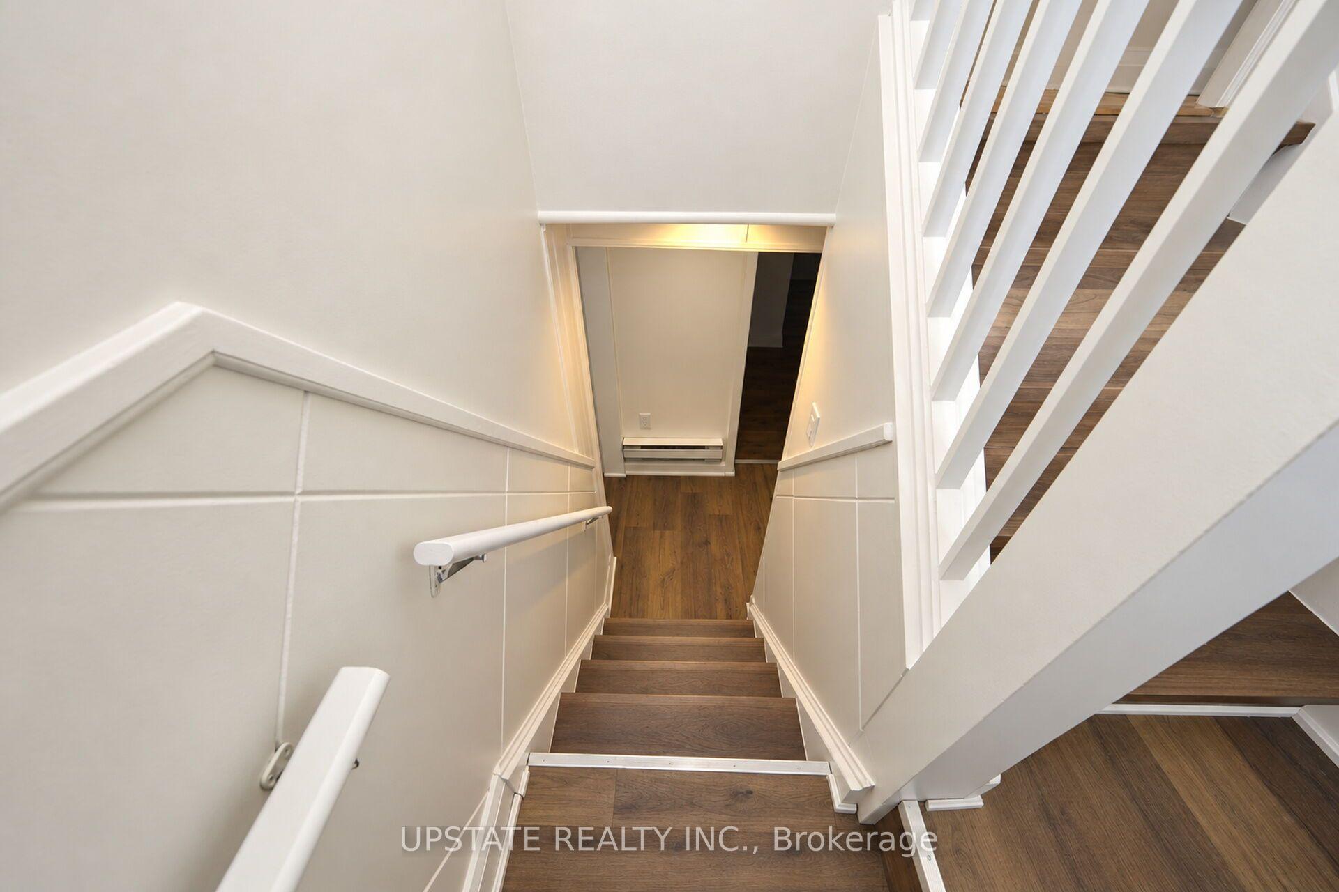 Photo 36 of 9 Elderidge Avenue, Etobicoke, Stonegate-Queensway — HOMEH