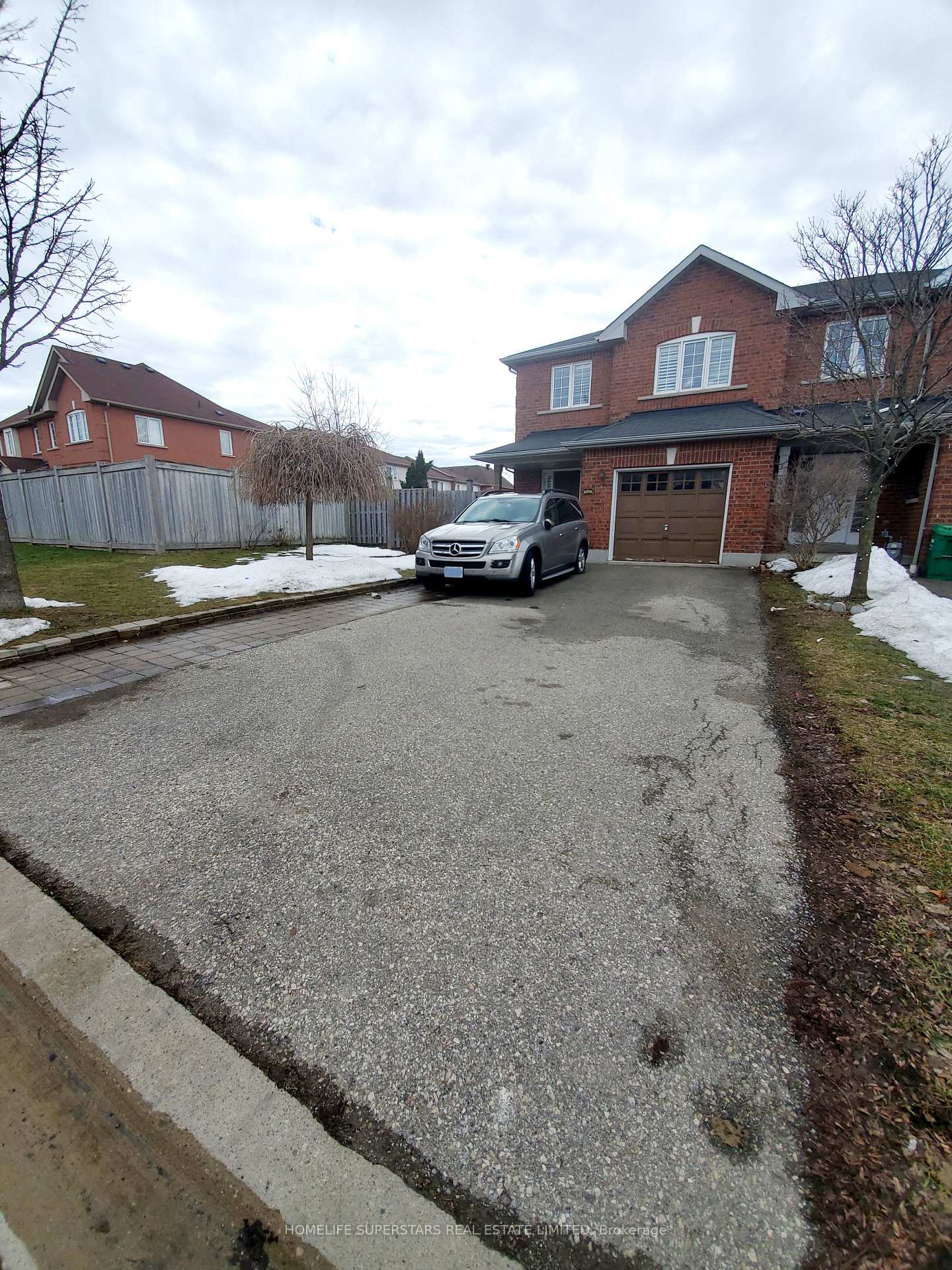 Photo of 6096 Windfleet Crescent