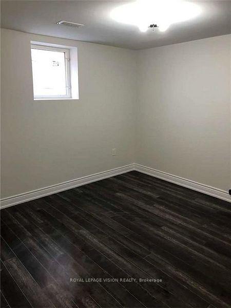 Photo 5 of Unit Lower, 110 Turquoise Crescent, Brampton, Brampton East — HOMEH