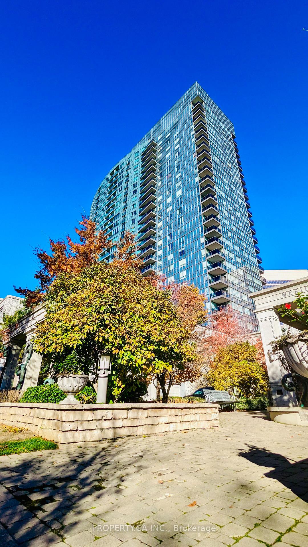 Photo of Unit 325, 25 Greenview Avenue