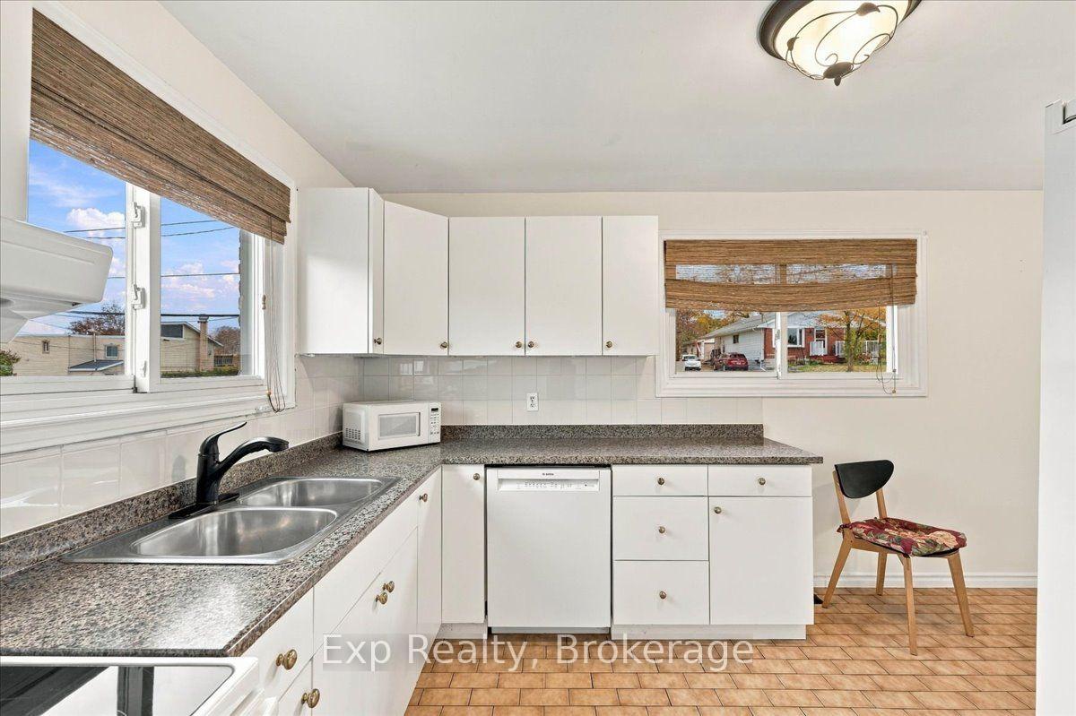 Photo 12 of 5 Kidd Avenue, Quinte West, Sidney Ward — HOMEH