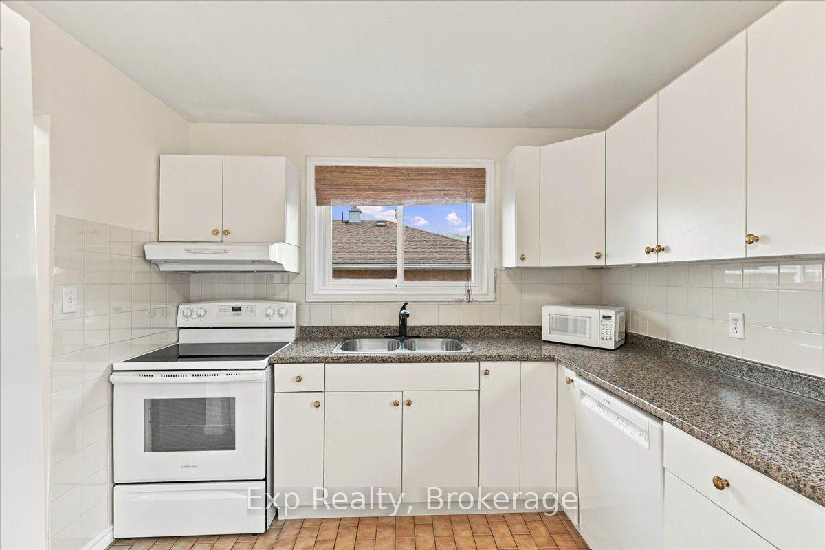 Photo 13 of 5 Kidd Avenue, Quinte West, Sidney Ward — HOMEH