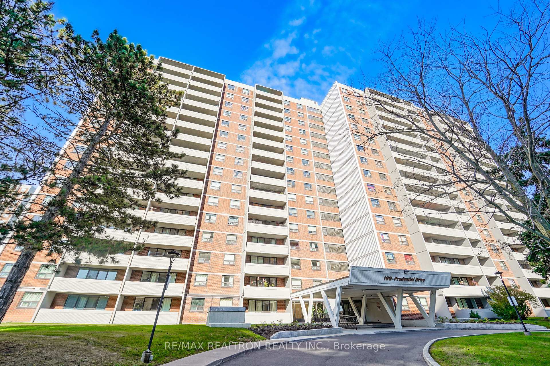 Photo of Unit 304, 100 Prudential Drive