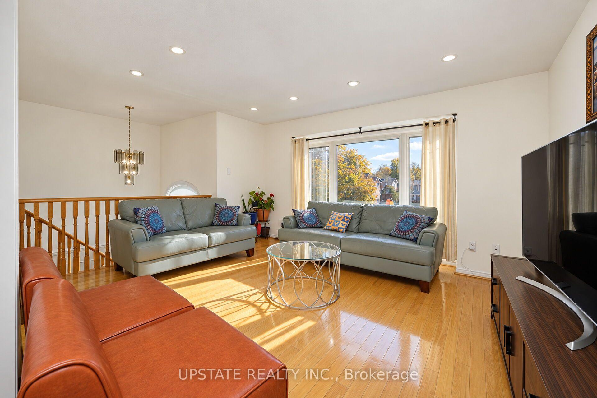 Photo 6 of 28 Braemore Road, Brampton, Brampton West — HOMEH