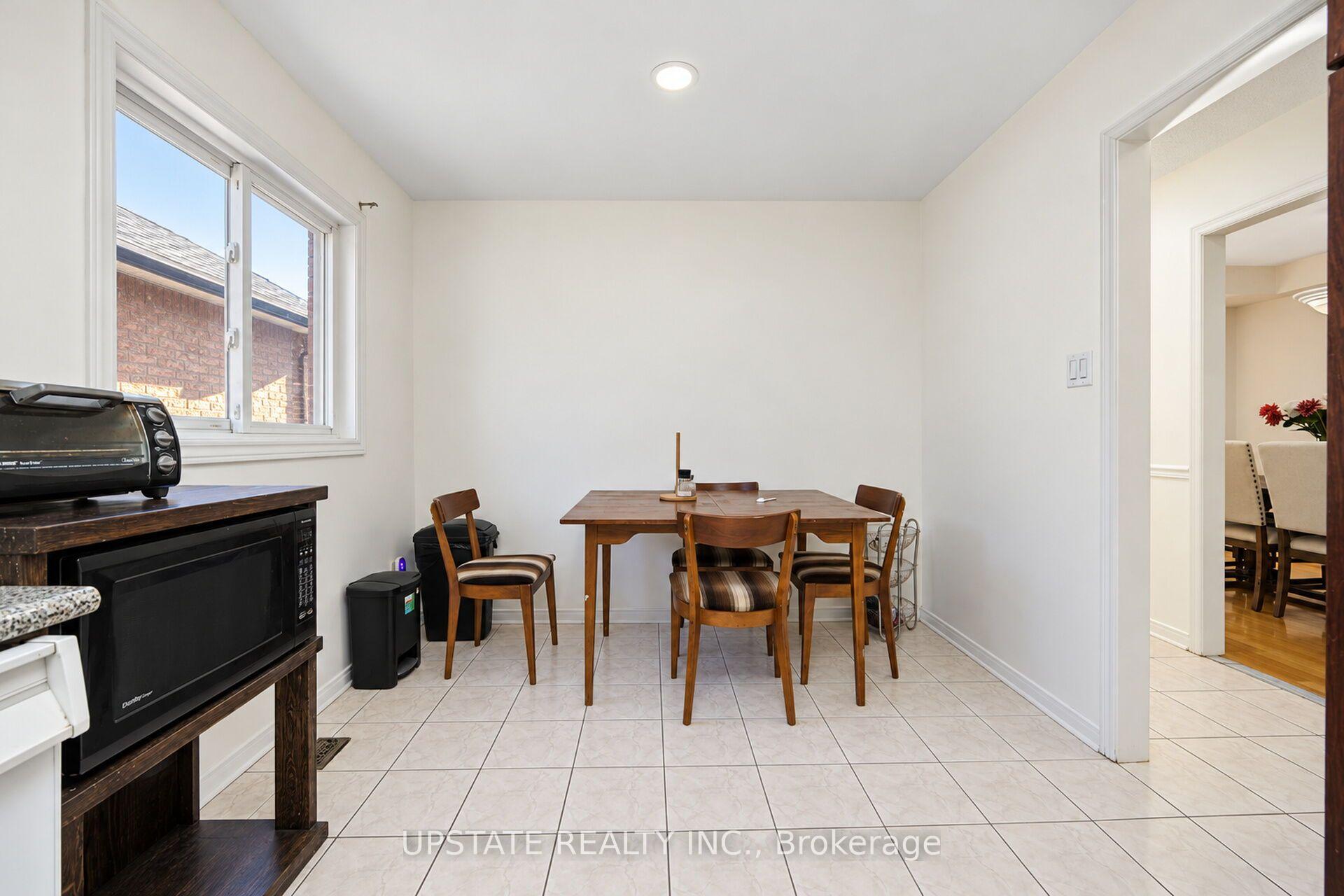 Photo 11 of 28 Braemore Road, Brampton, Brampton West — HOMEH