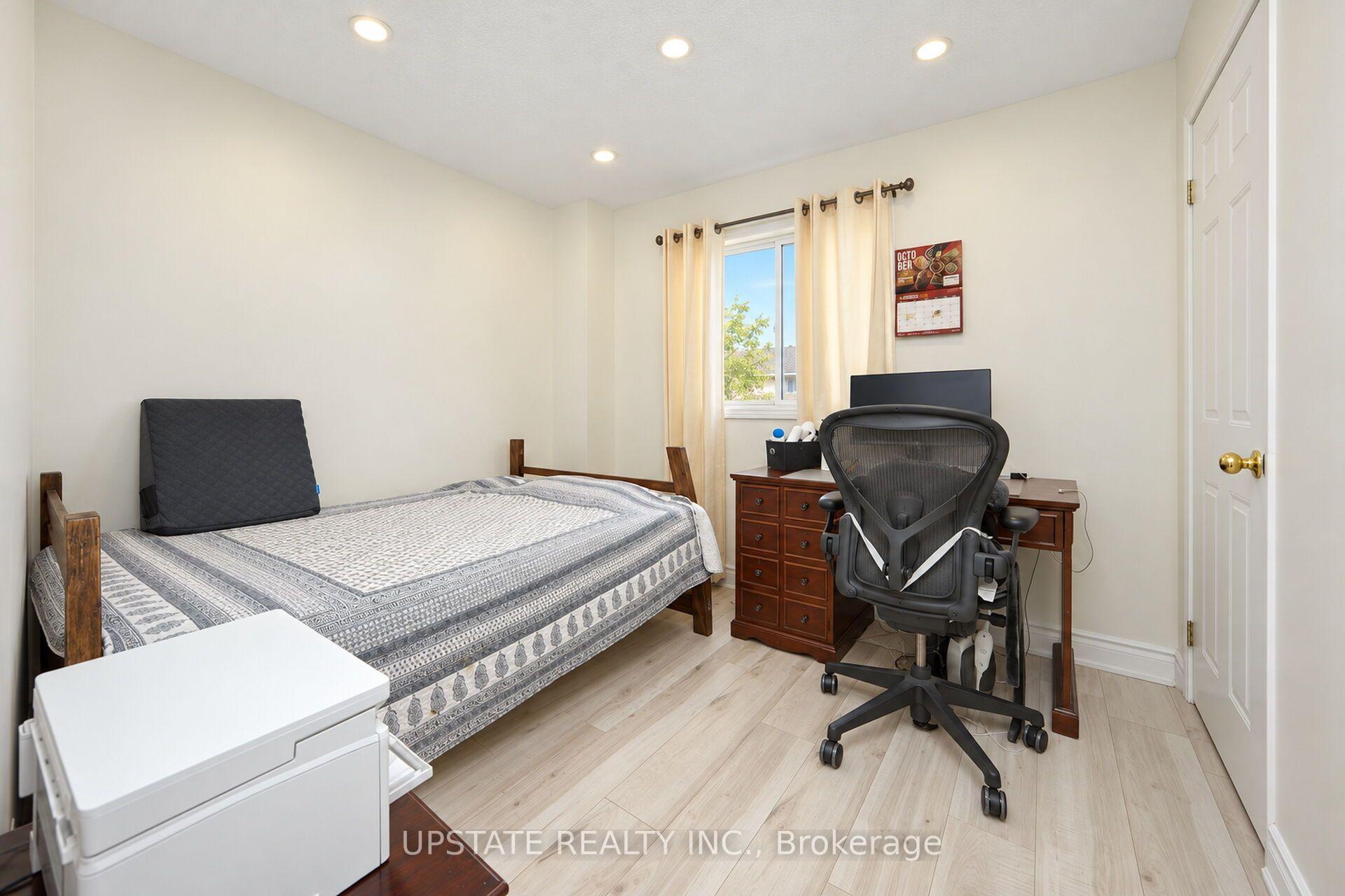 Photo 12 of 28 Braemore Road, Brampton, Brampton West — HOMEH