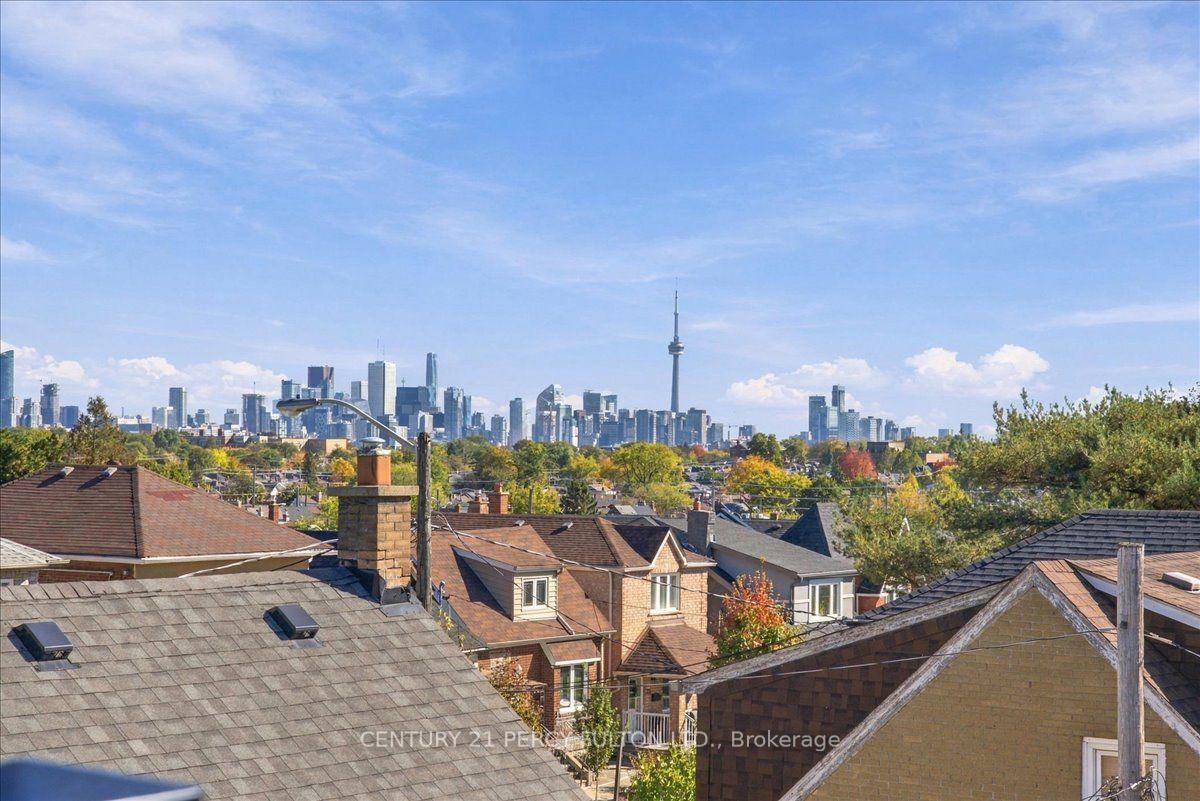Photo 11 of 113 Hatherley Road, Toronto, Caledonia-Fairbank — HOMEH