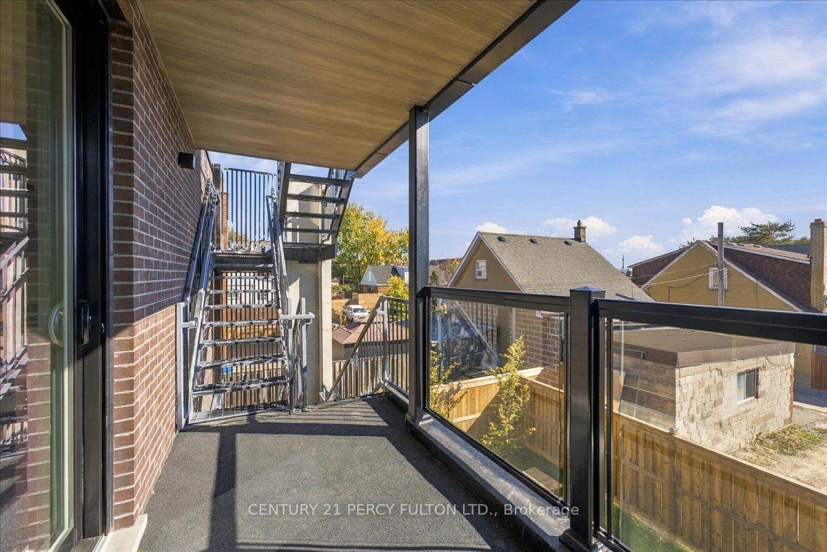 Photo 20 of 113 Hatherley Road, Toronto, Caledonia-Fairbank — HOMEH