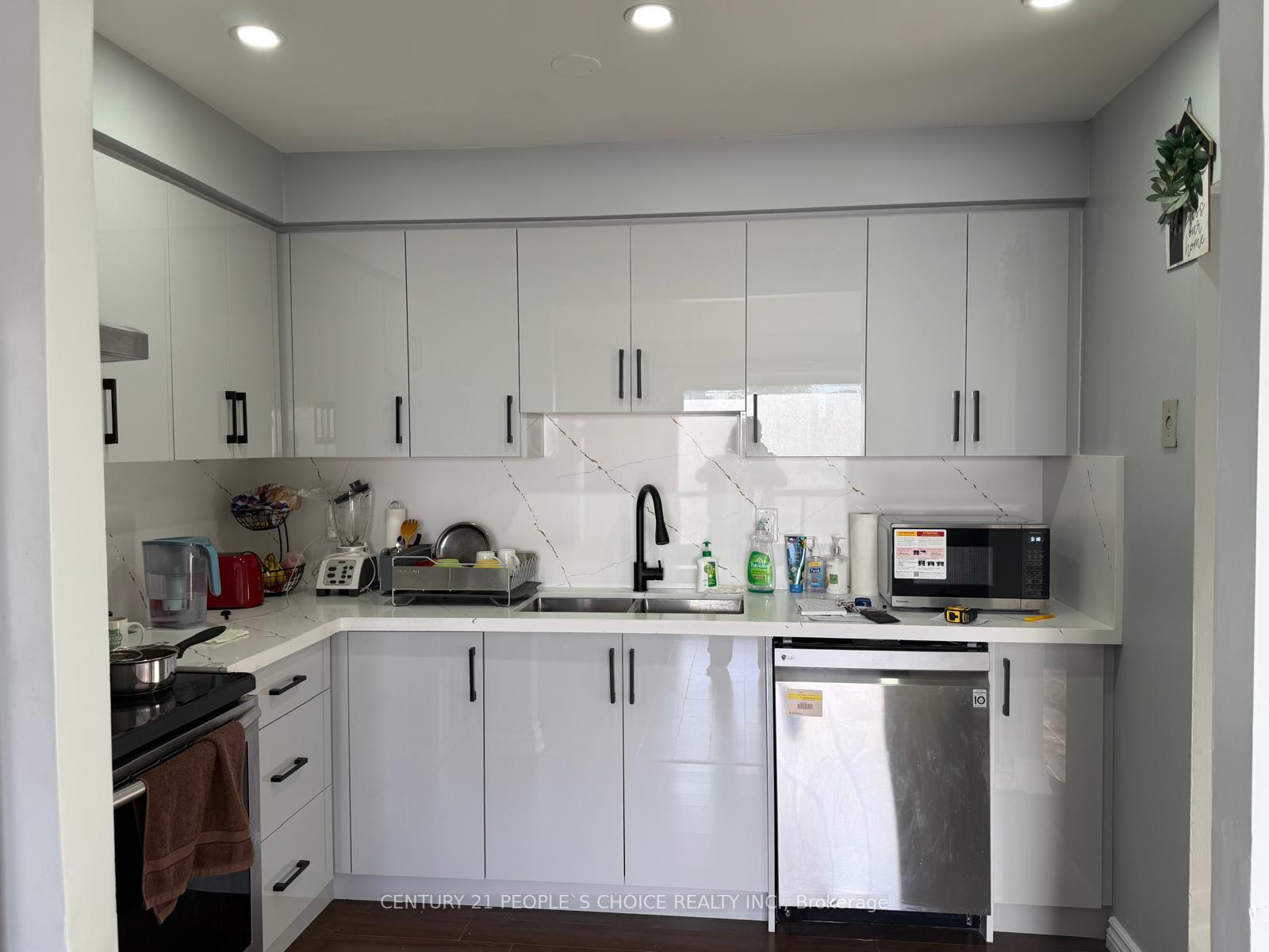 Photo 4 of Unit 102, 475 Bramalea Road, Brampton, Southgate — HOMEH