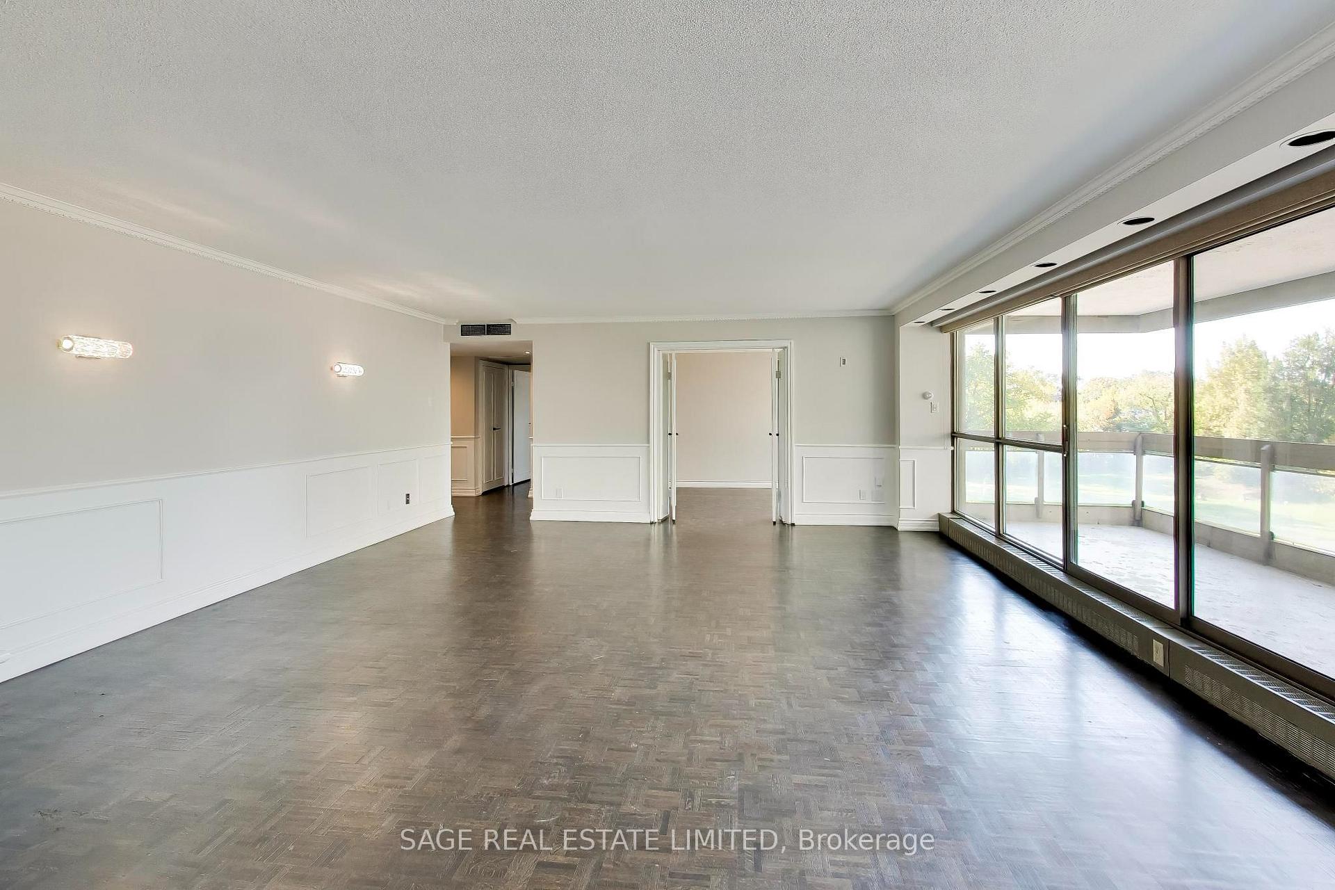 Photo 5 of Unit 403, 63 St Clair Avenue W, Toronto, Yonge-St. Clair — HOMEH
