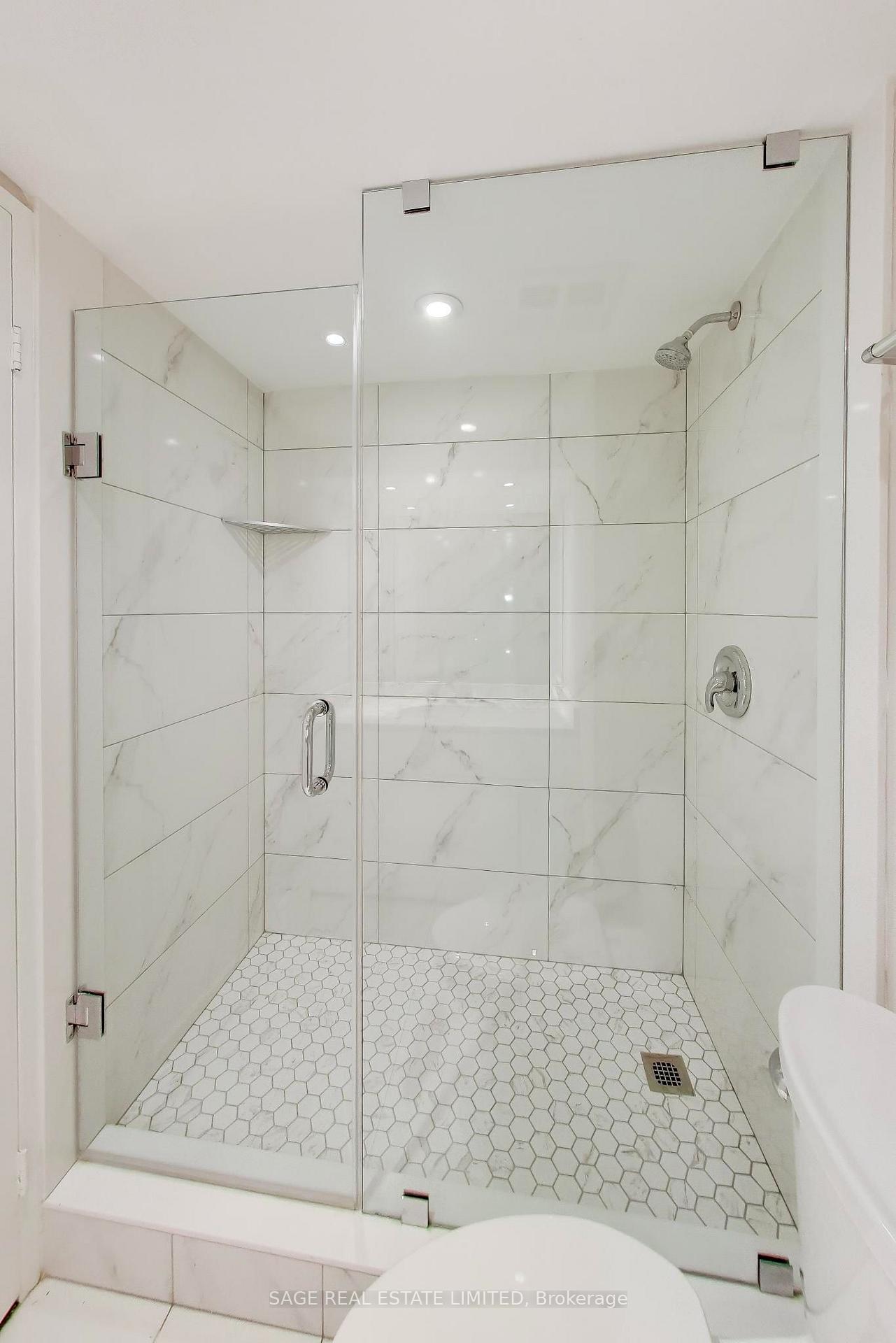 Photo 20 of Unit 403, 63 St Clair Avenue W, Toronto, Yonge-St. Clair — HOMEH