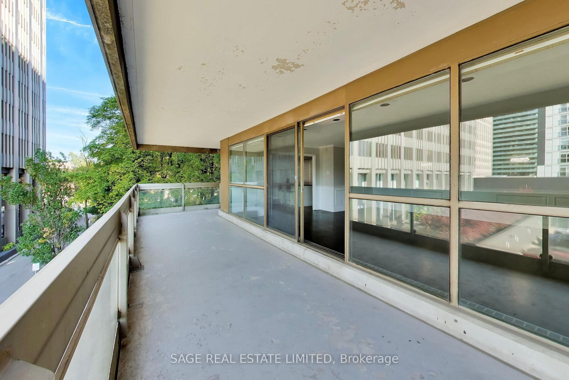 Photo 21 of Unit 403, 63 St Clair Avenue W, Toronto, Yonge-St. Clair — HOMEH
