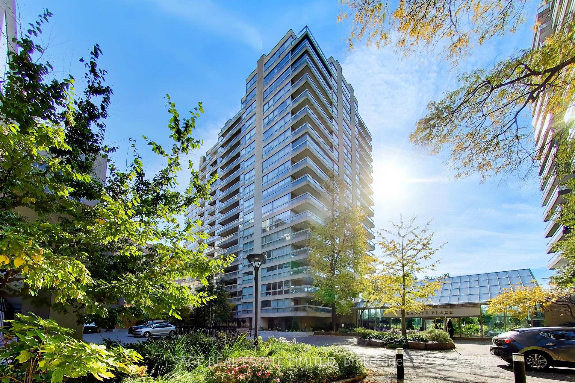 Photo 30 of Unit 403, 63 St Clair Avenue W, Toronto, Yonge-St. Clair — HOMEH