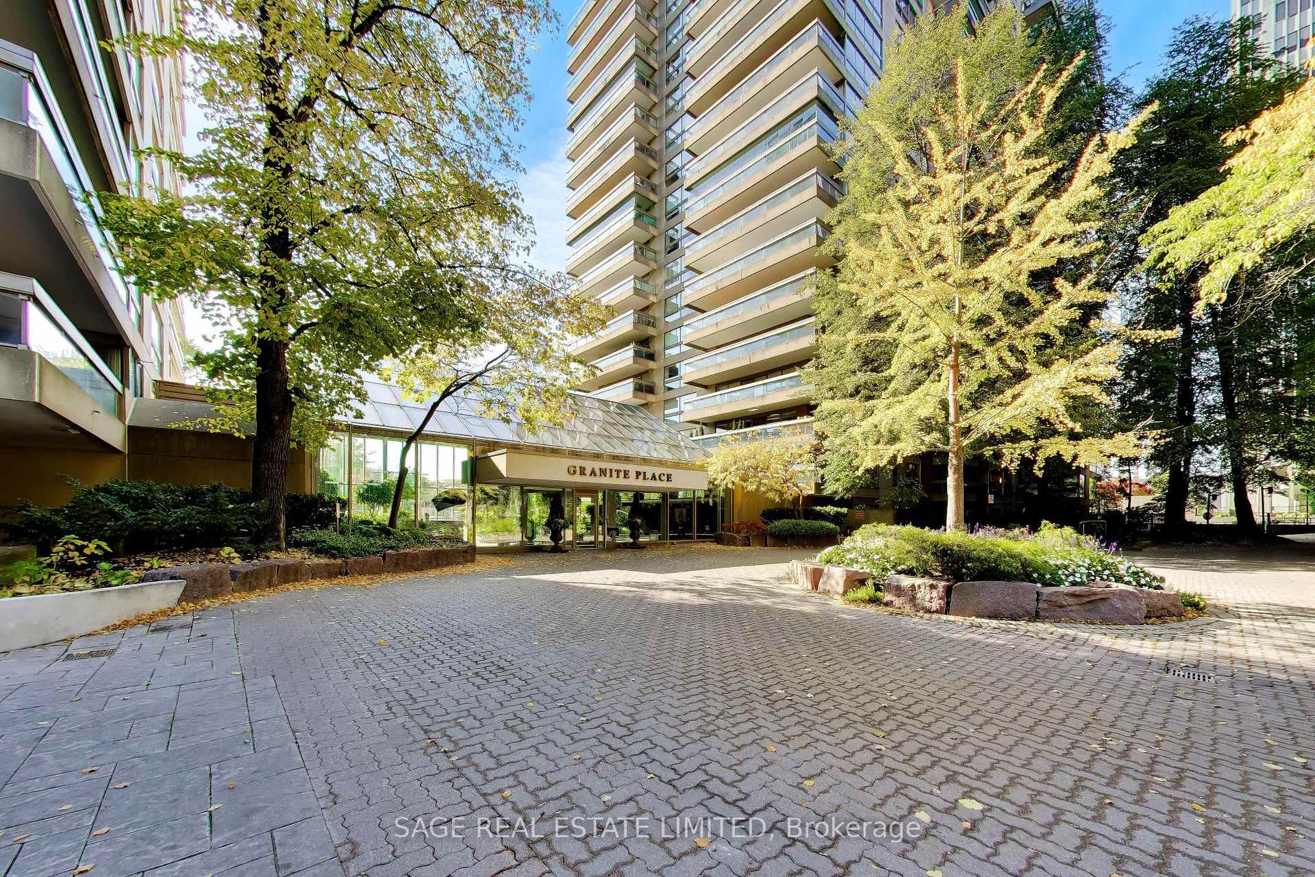 Photo 31 of Unit 403, 63 St Clair Avenue W, Toronto, Yonge-St. Clair — HOMEH