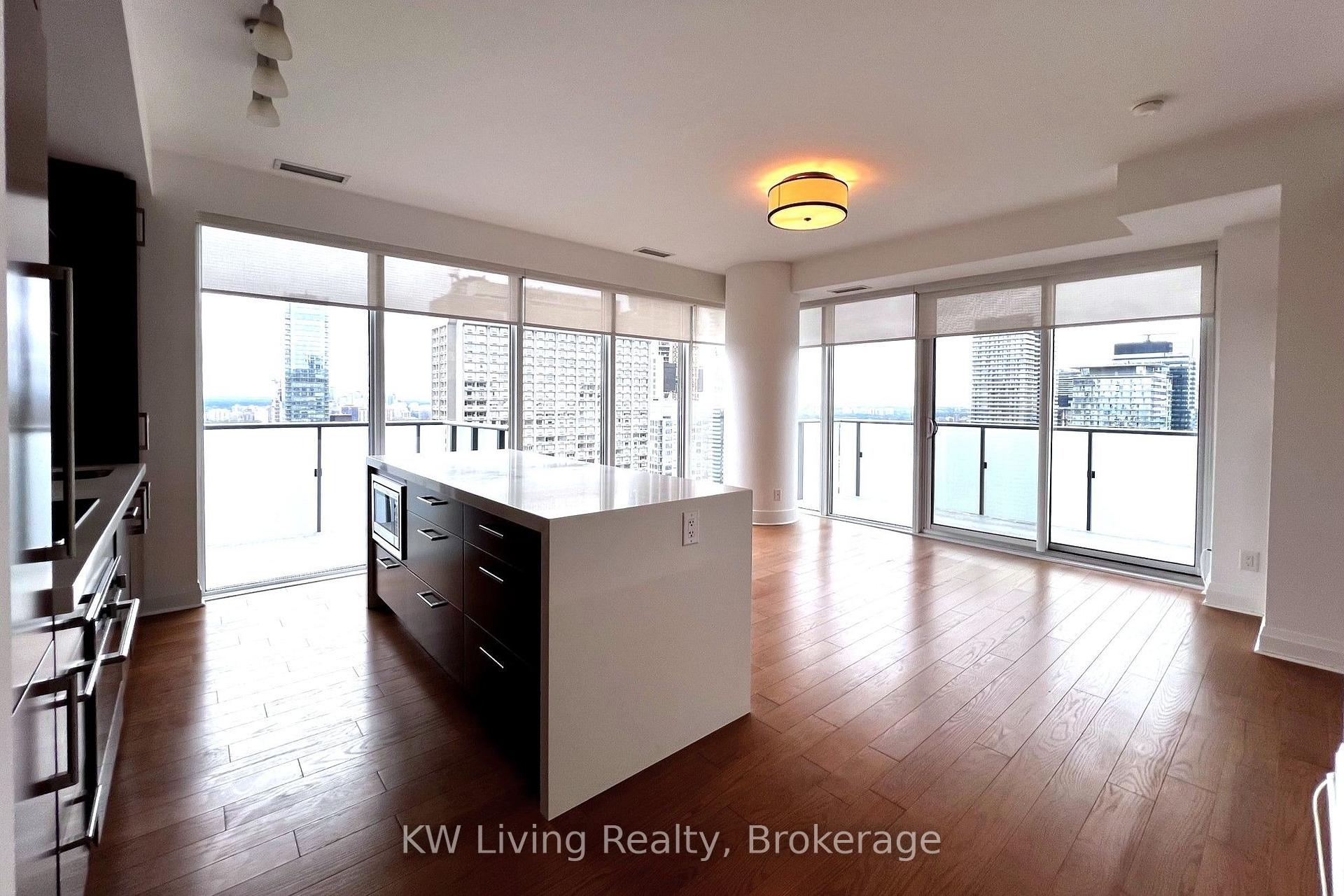 Photo of Unit 4310, 1080 Bay Street
