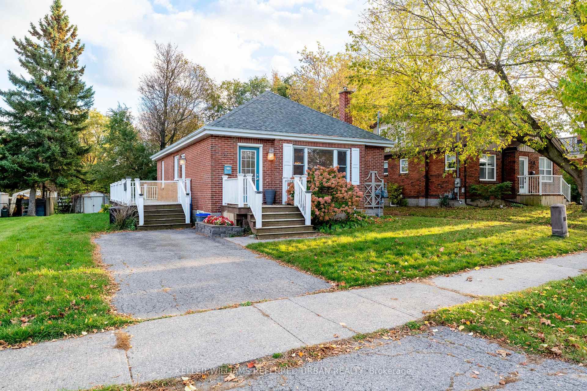 Photo 2 of 151 University Avenue E, Cobourg — HOMEH