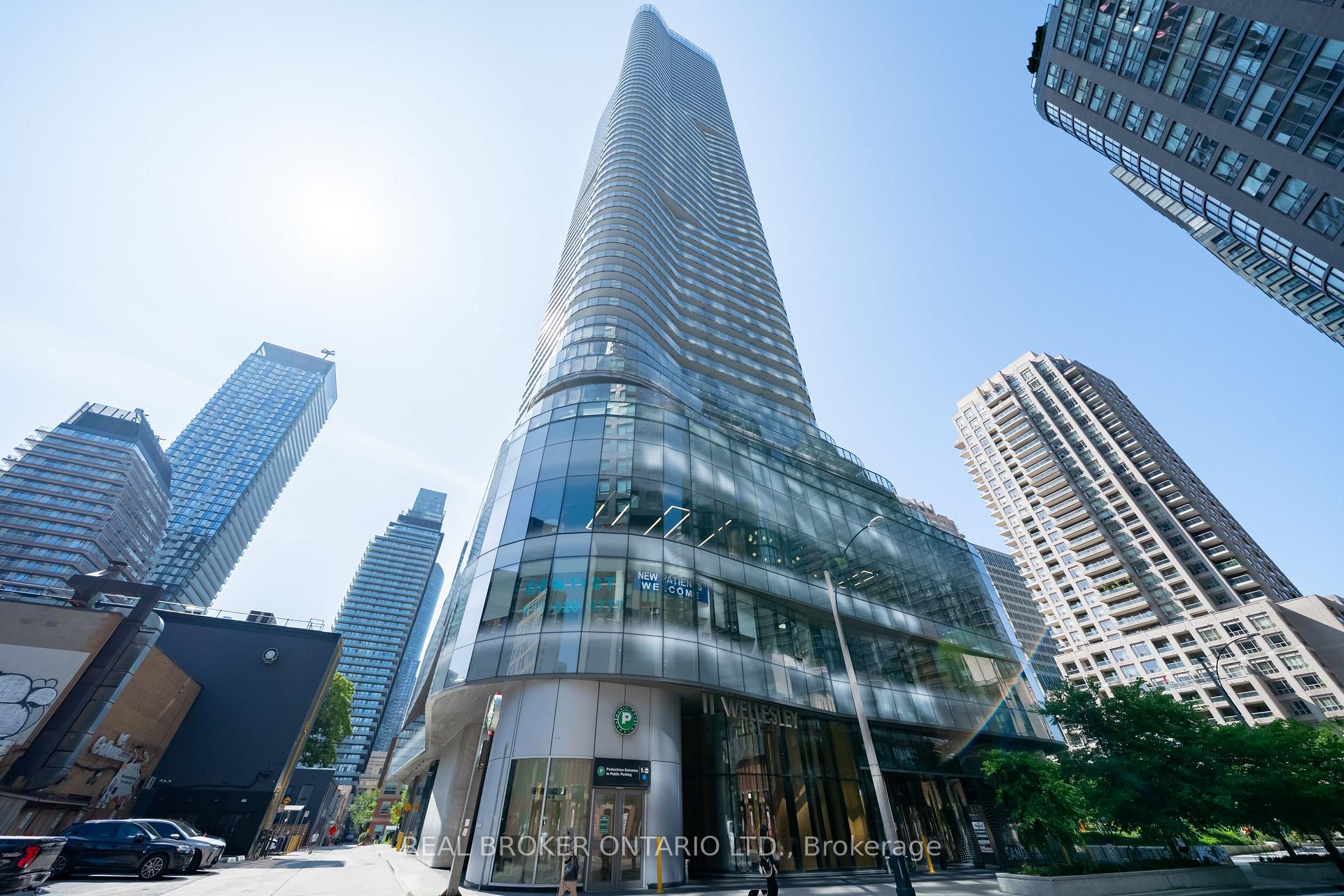 Photo of Unit 5311, 11 Wellesley Street W