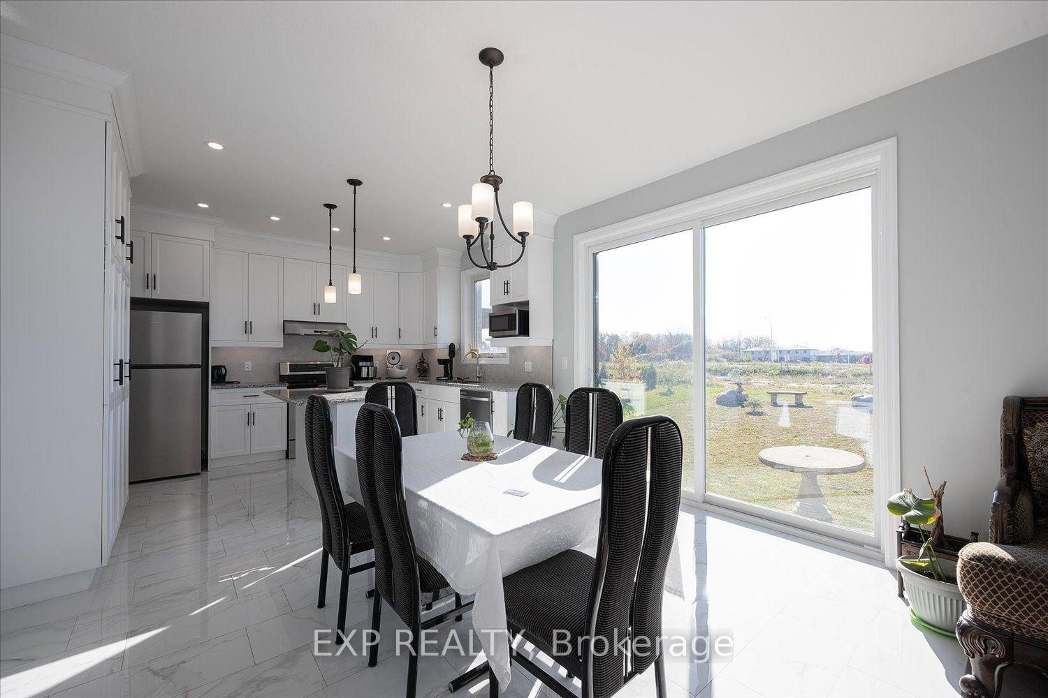 Photo 14 of 21 Sycamore Drive N, Tillsonburg — HOMEH