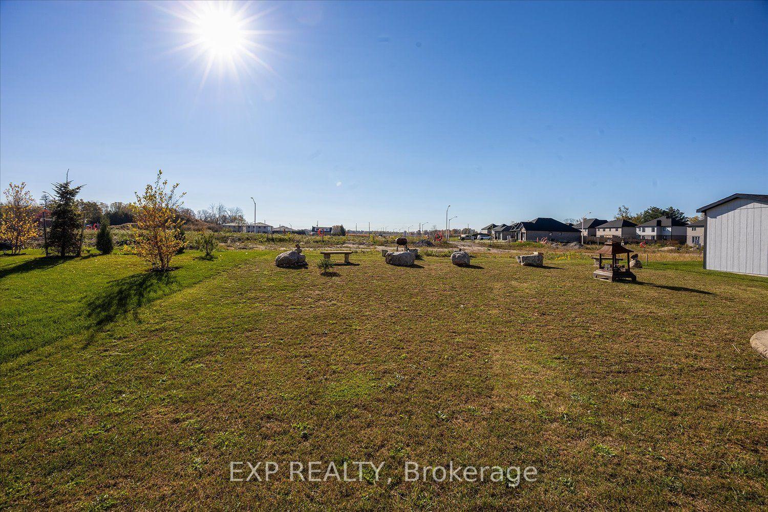 Photo 34 of 21 Sycamore Drive N, Tillsonburg — HOMEH