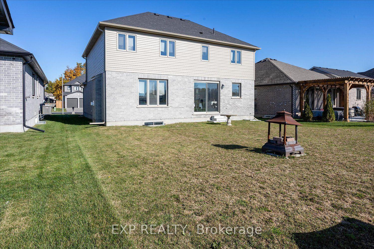 Photo 37 of 21 Sycamore Drive N, Tillsonburg — HOMEH