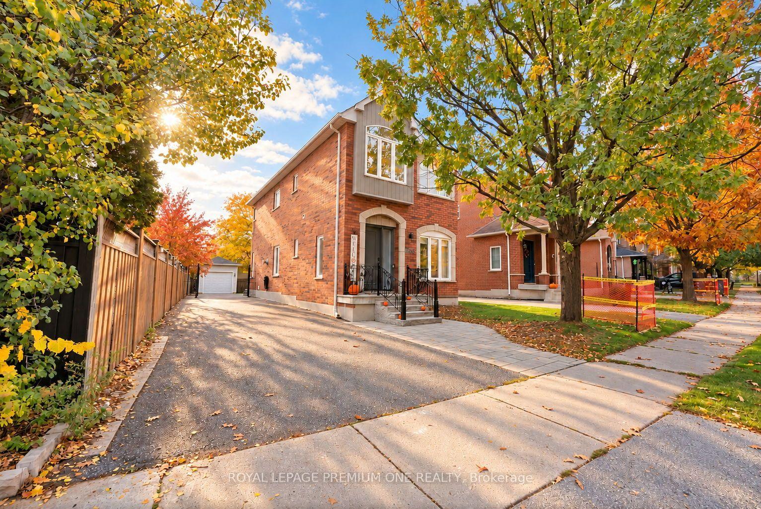 Photo of 2673 Castle Hill Crescent