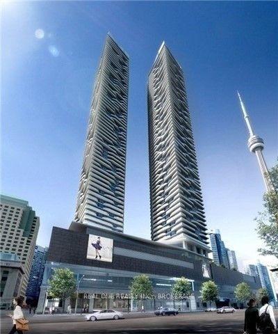 Photo of Unit 6806, 88 Harbour Street