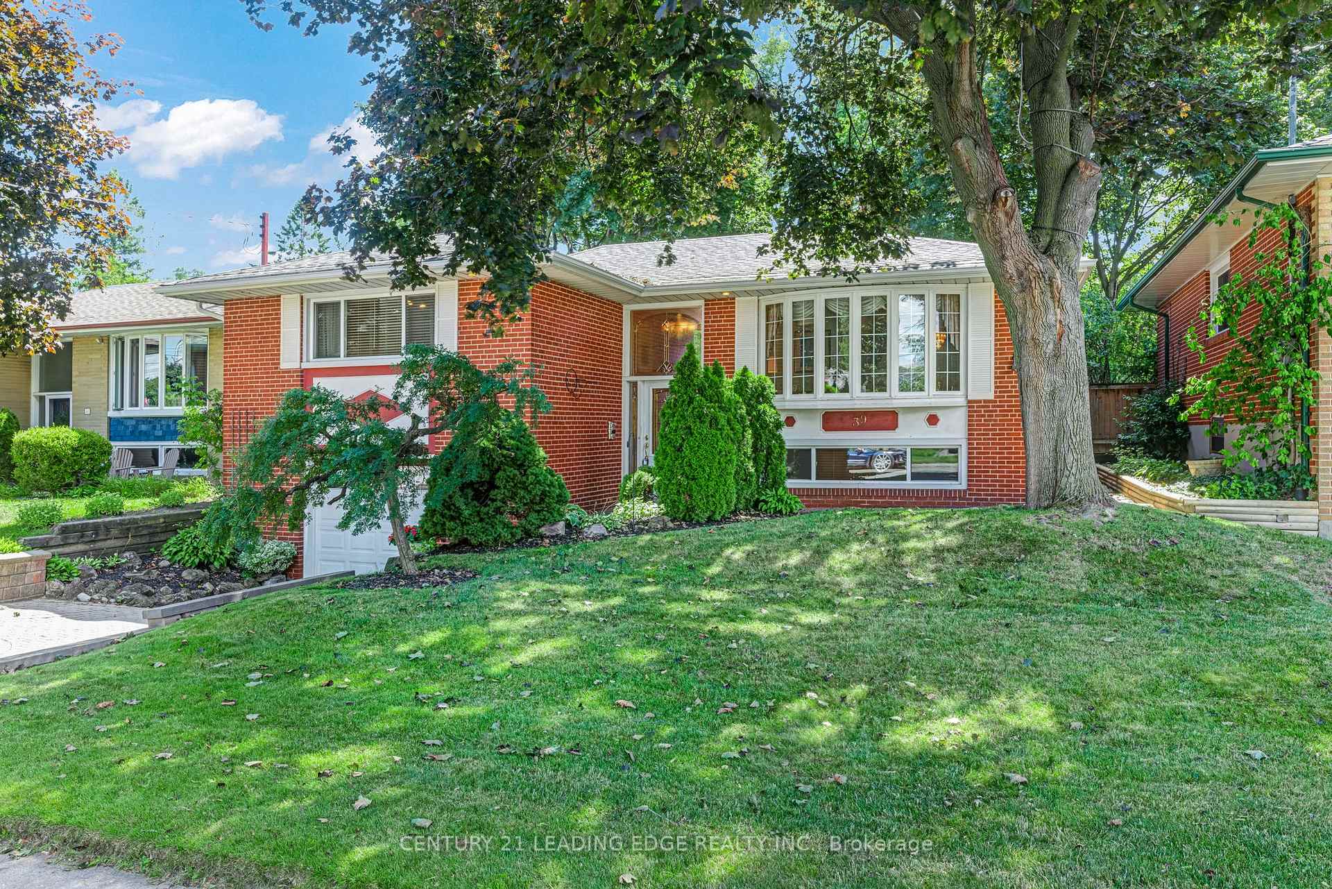 Front of 39 Wantanopa Crescent