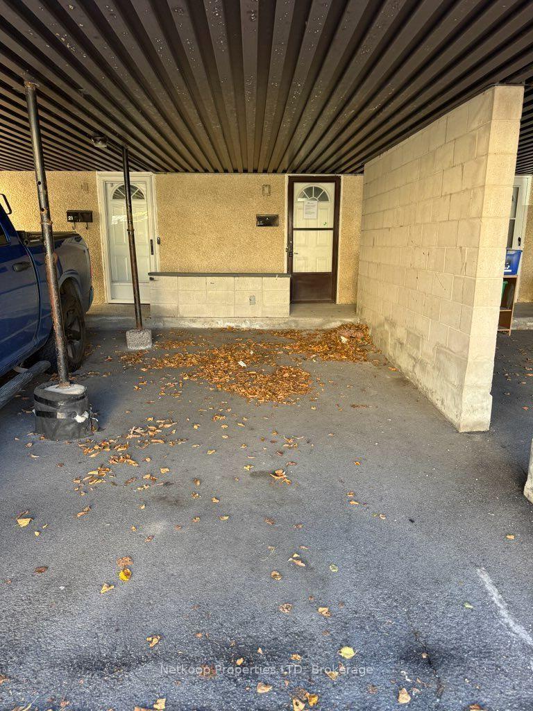 Photo 2 of Unit 22, 3415 Uplands Drive, Ottawa, Hunt Club — HOMEH