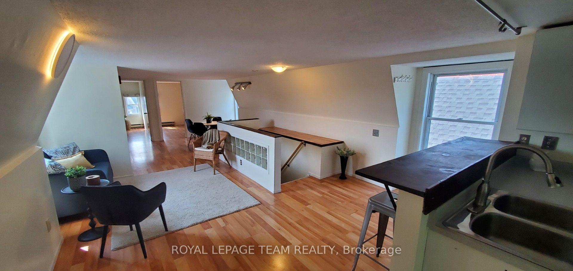 Photo 2 of Unit 4, 613 Gilmour Street, Ottawa, Ottawa Centre — HOMEH