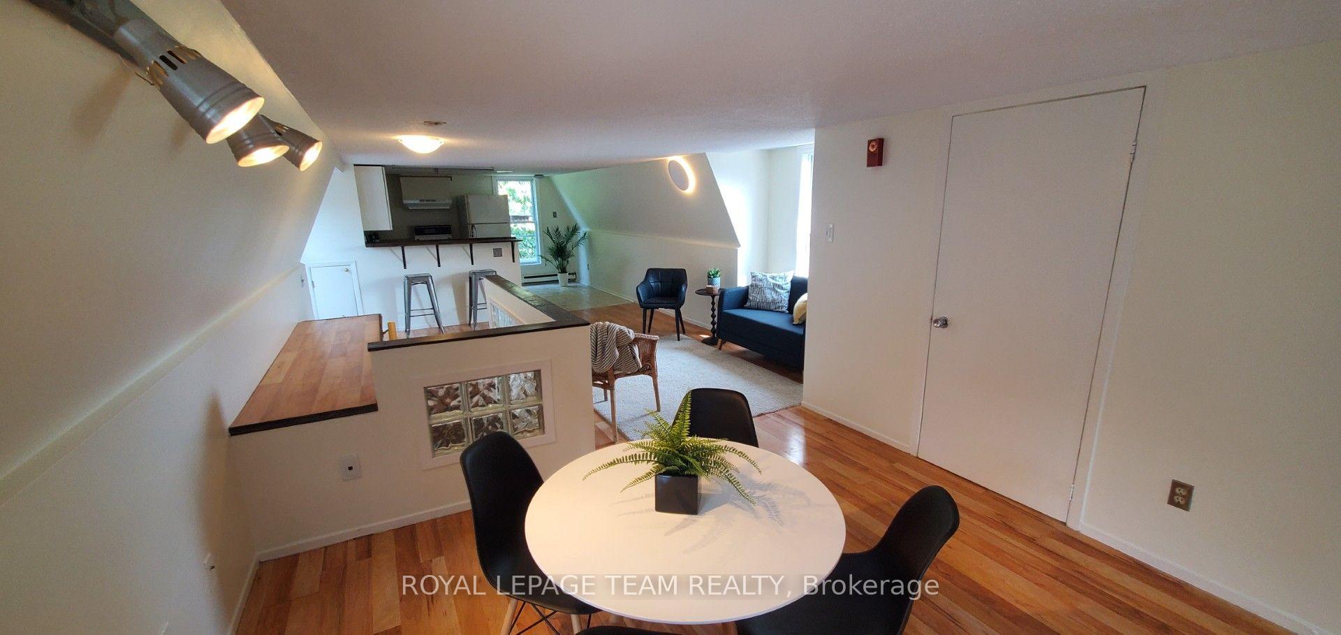 Photo 5 of Unit 4, 613 Gilmour Street, Ottawa, Ottawa Centre — HOMEH
