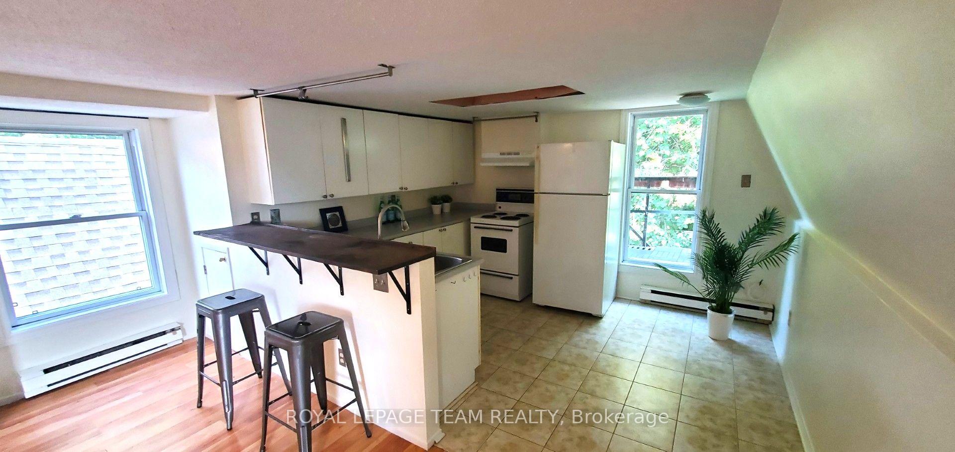 Photo 7 of Unit 4, 613 Gilmour Street, Ottawa, Ottawa Centre — HOMEH