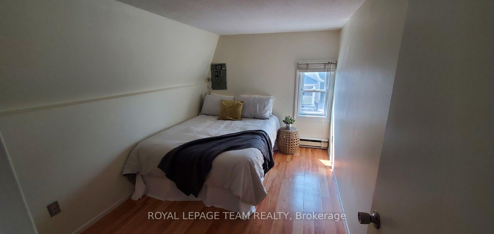 Photo 8 of Unit 4, 613 Gilmour Street, Ottawa, Ottawa Centre — HOMEH