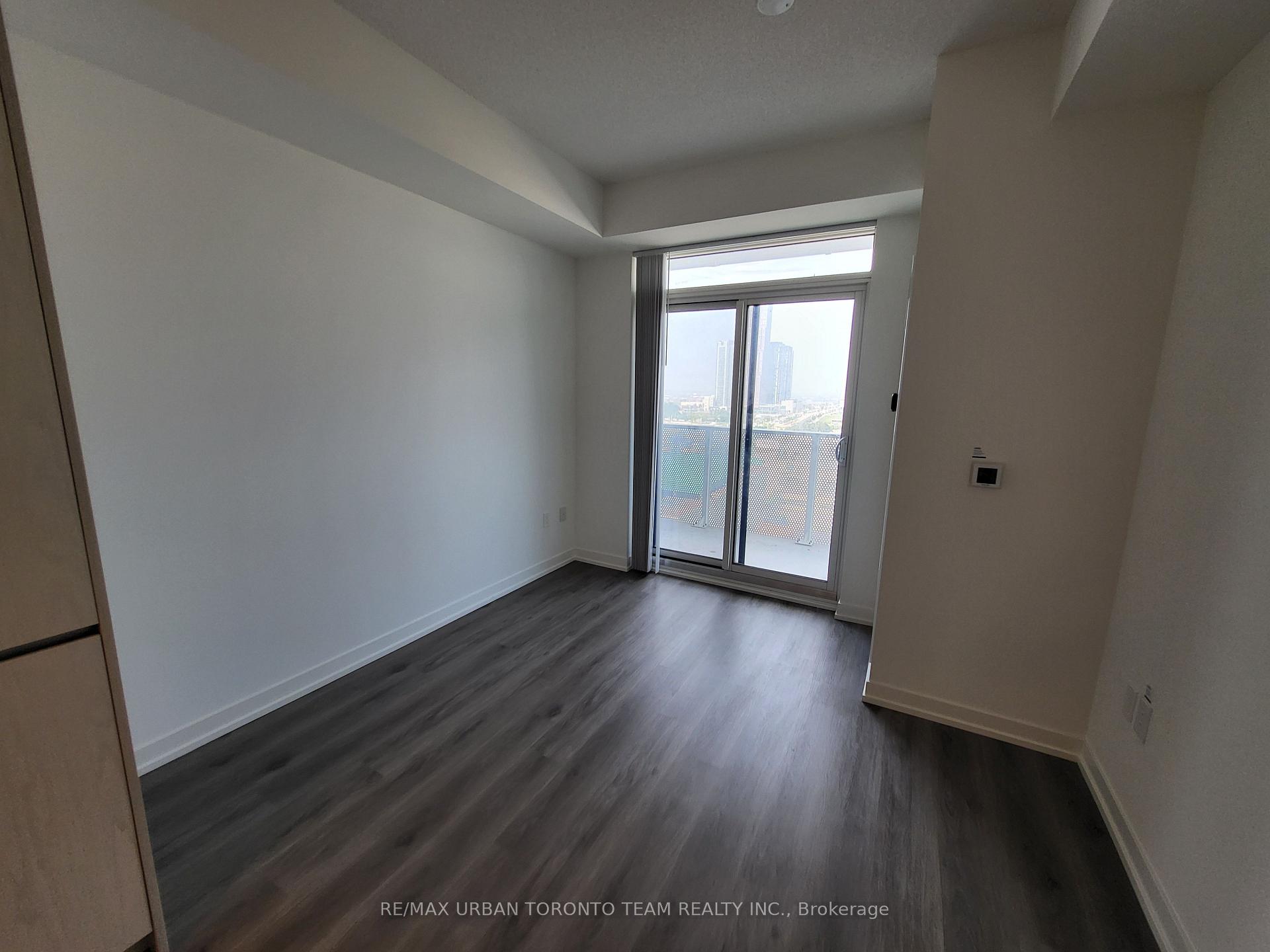 Photo 6 of Unit 1609, 28 Interchange Way, Vaughan, Vaughan Corporate Centre — HOMEH