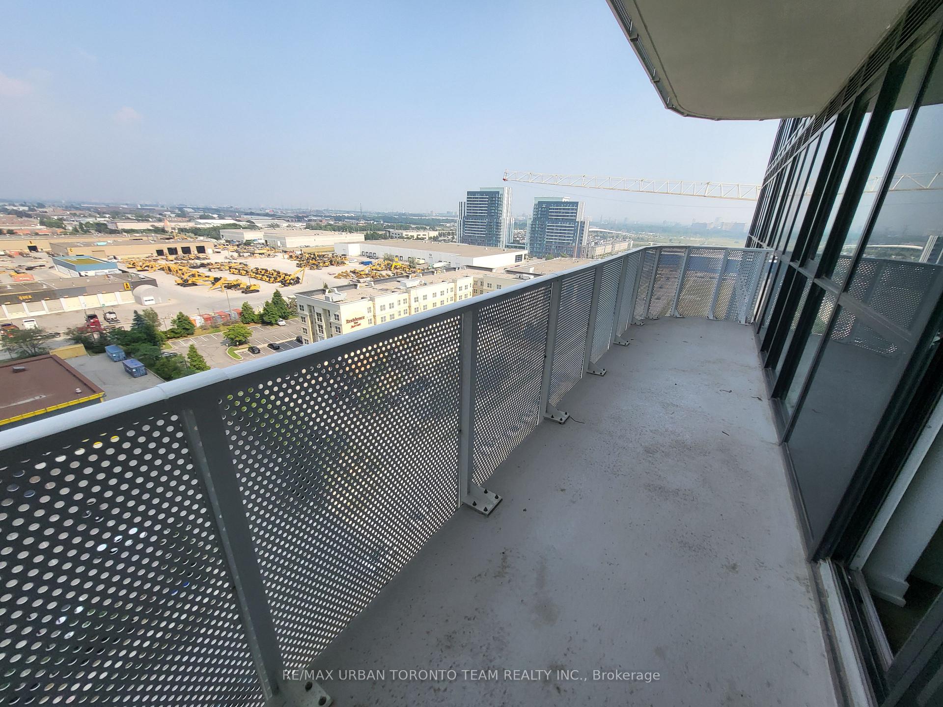Photo 11 of Unit 1609, 28 Interchange Way, Vaughan, Vaughan Corporate Centre — HOMEH