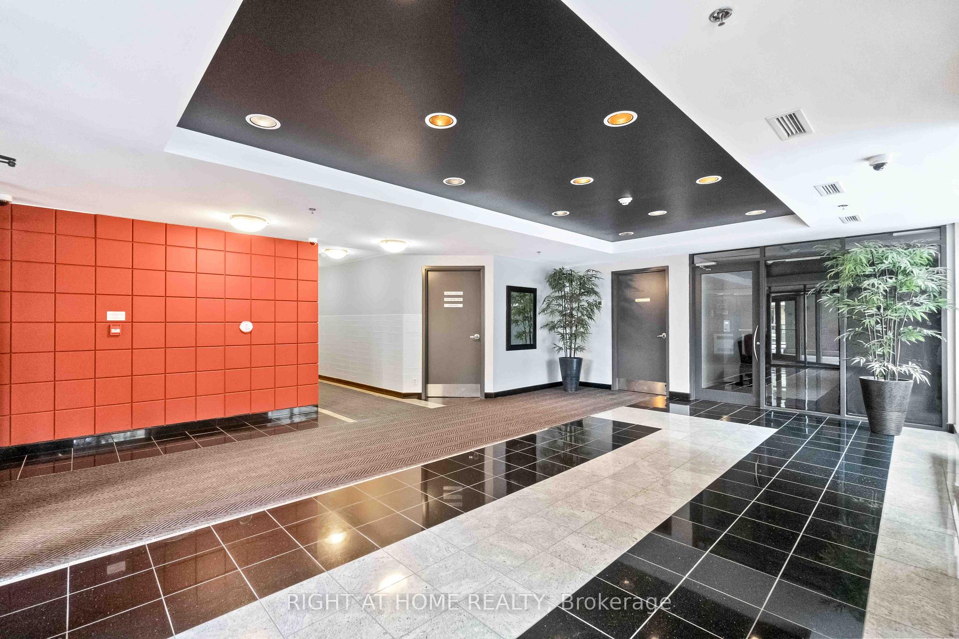 Photo 3 of Unit 701, 445 Laurier Avenue W, Ottawa, Ottawa Centre — HOMEH