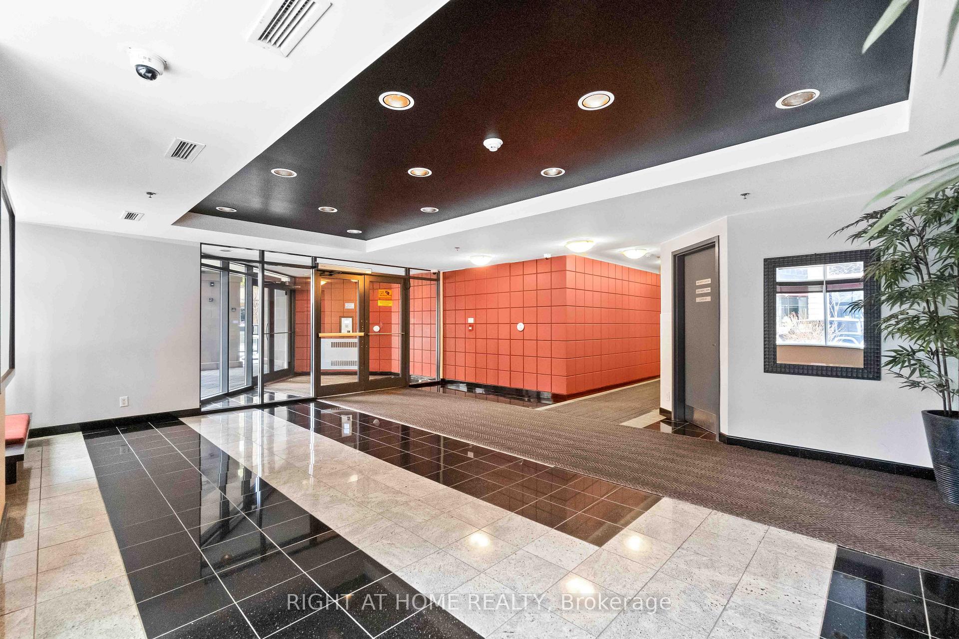 Photo 4 of Unit 701, 445 Laurier Avenue W, Ottawa, Ottawa Centre — HOMEH