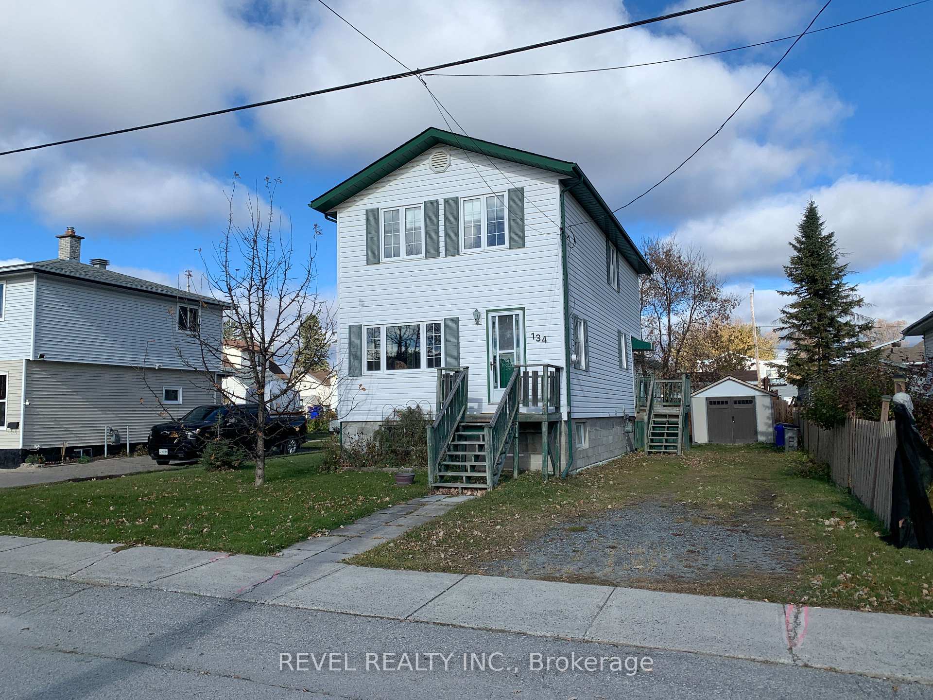 Photo of 134 Bloor Avenue