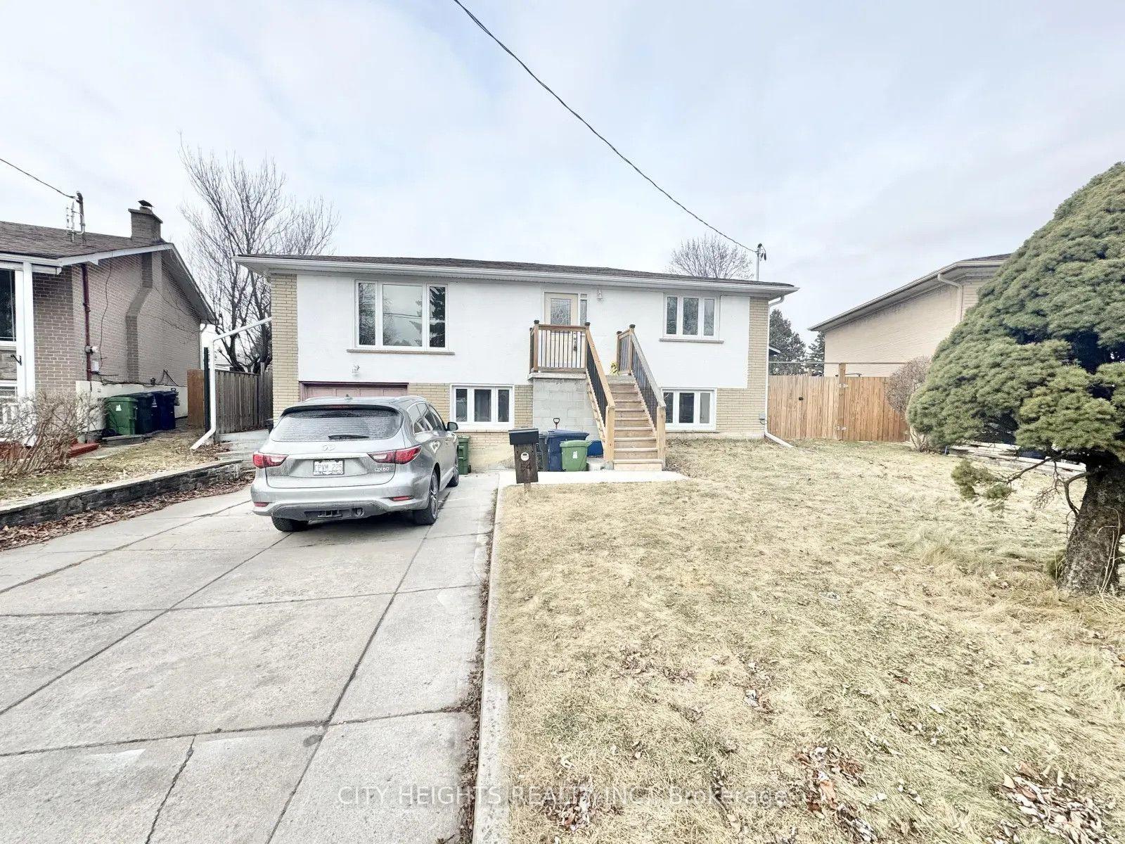 Photo of Unit #1, 54 Candlewood Crescent
