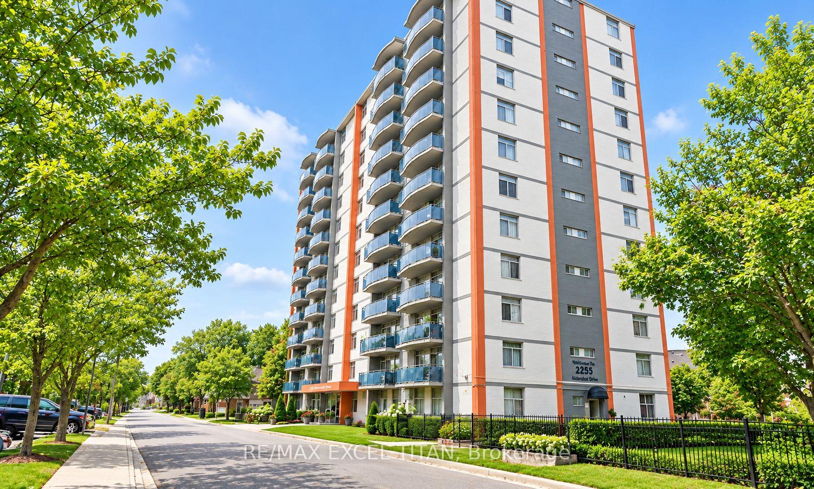Photo of Unit 409, 2255 Weston Road