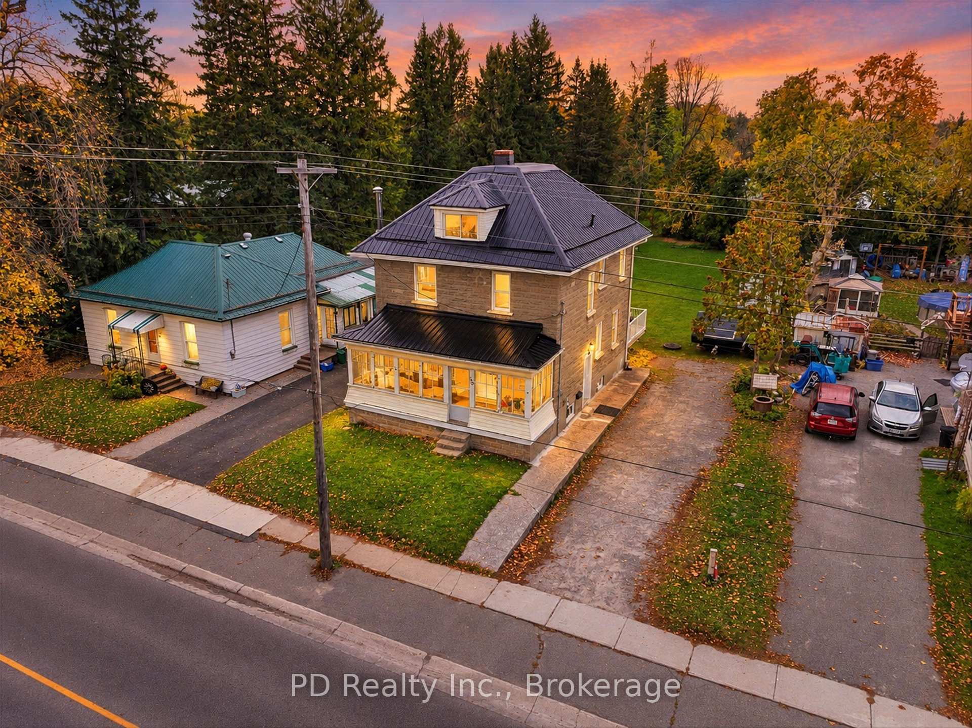 Photo of 59 King St Street W