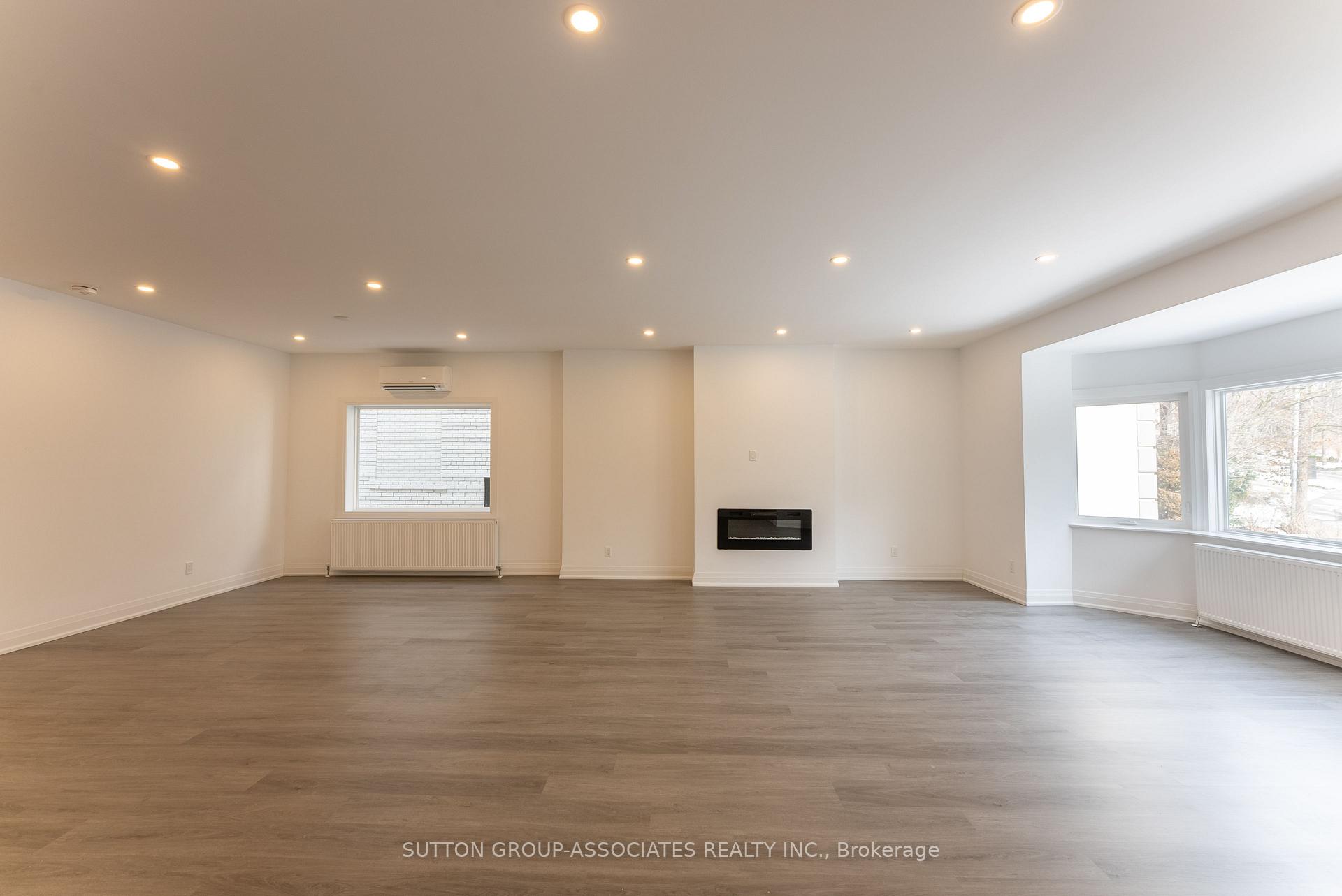 Photo 6 of 8 Glen Edyth Drive, Toronto, Casa Loma — HOMEH
