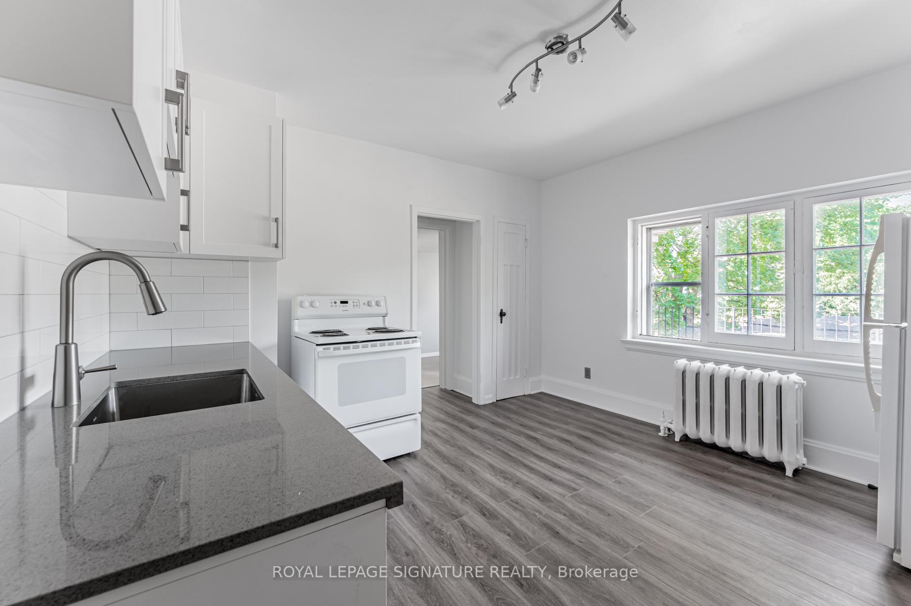 Photo of Unit 2A, 388 Palmerston Boulevard