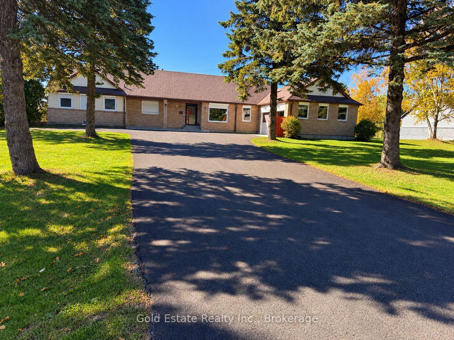 Photo 2 of 20 Autumn Drive, Caledon, Caledon Village — HOMEH