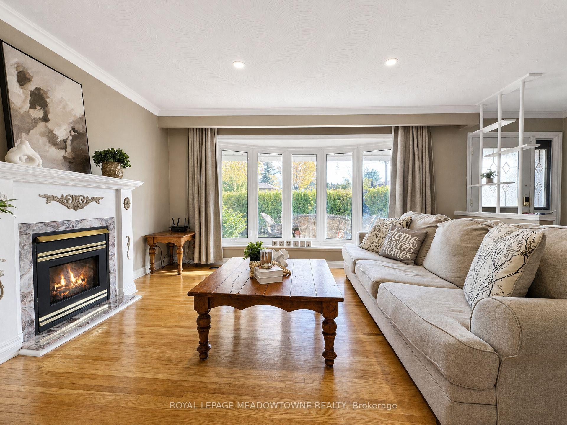 Photo 5 of Unit Upper, 158 Coronation Drive, Scarborough, West Hill — HOMEH