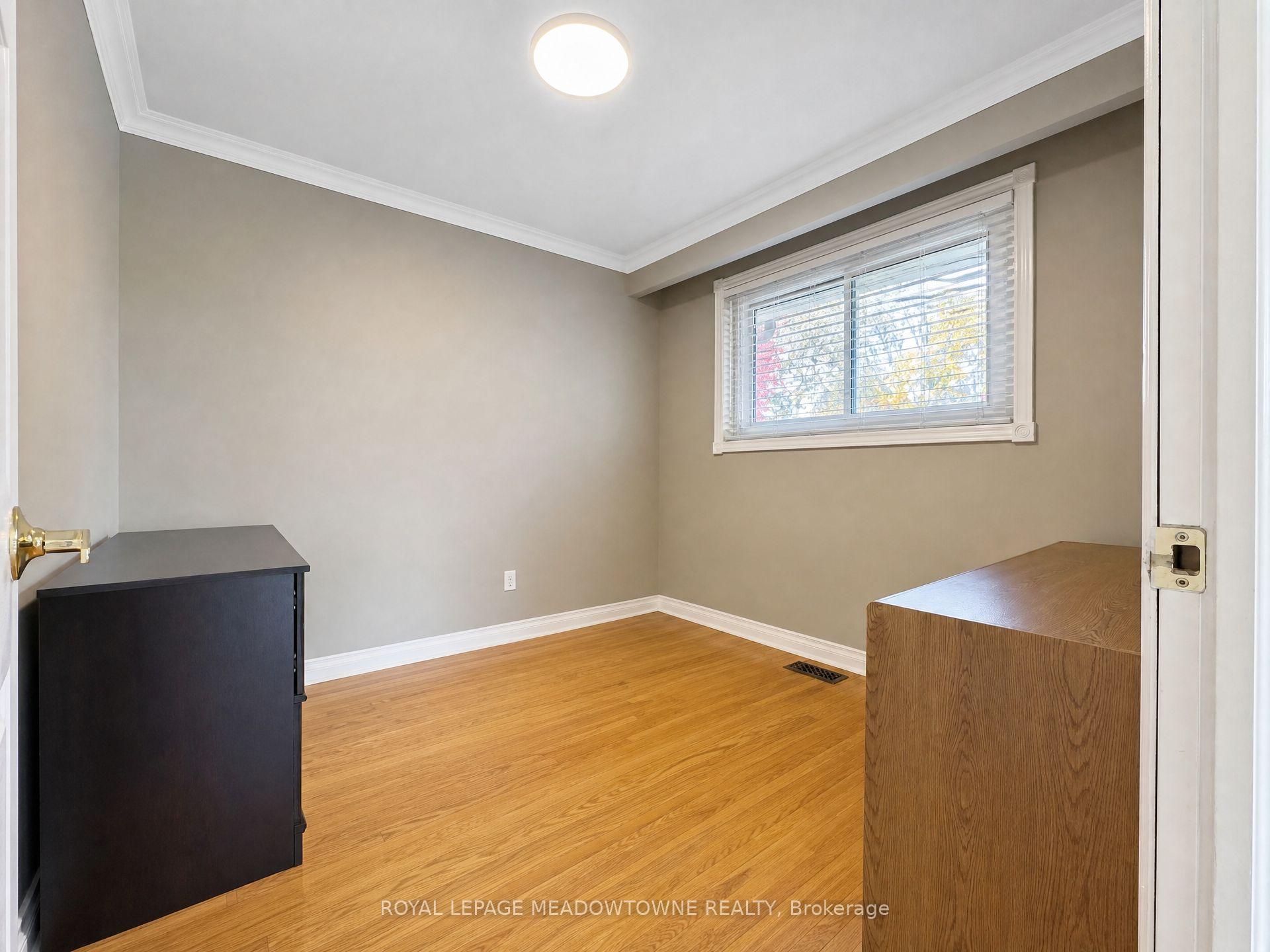 Photo 9 of Unit Upper, 158 Coronation Drive, Scarborough, West Hill — HOMEH