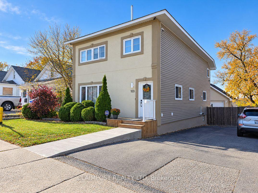 Photo of 169 Spruce Street N